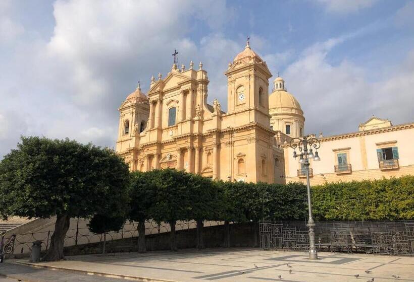 اتاق استاندارد با تخت بزرگ, La Casa Del Barocco