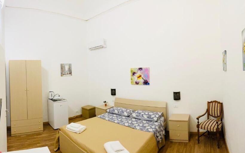 اتاق اکونومی, La Casa Del Barocco