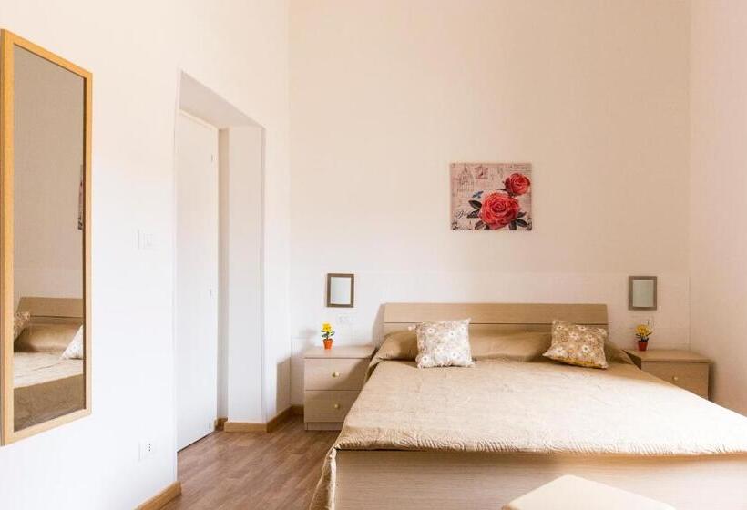 اتاق راحتی سه تخته, La Casa Del Barocco