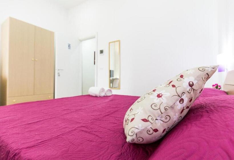 Standard room with outdoor bath, La Casa Del Barocco