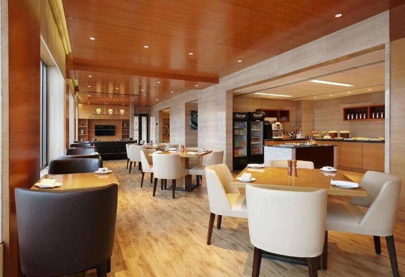 小型套房, Courtyard By Marriott Pune Chakan