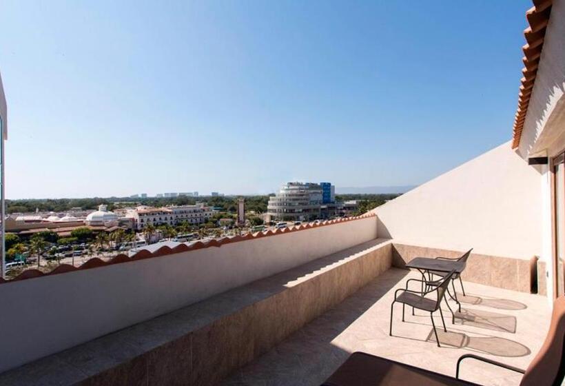 سوئیت اجرایی با تخت کینگ, Holiday Inn Express Puerto Vallarta, An Ihg