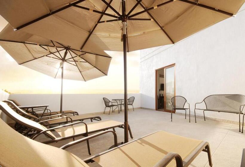 سوئیت با تخت بزرگ, Holiday Inn Express Puerto Vallarta, An Ihg