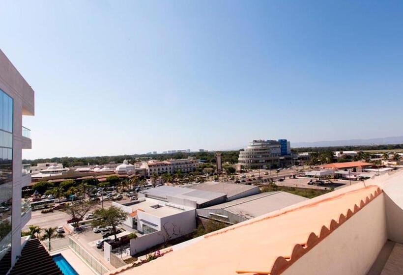 سوئیت با تخت بزرگ, Holiday Inn Express Puerto Vallarta, An Ihg