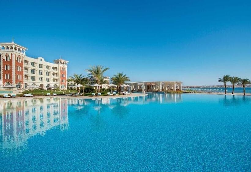 اتاق لوکس با چشم‌انداز دریا, Baron Palace Sahl Hasheesh