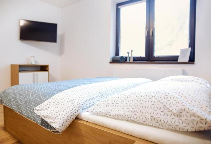 Номер Стандарт, Apartmány Na čtvrtích