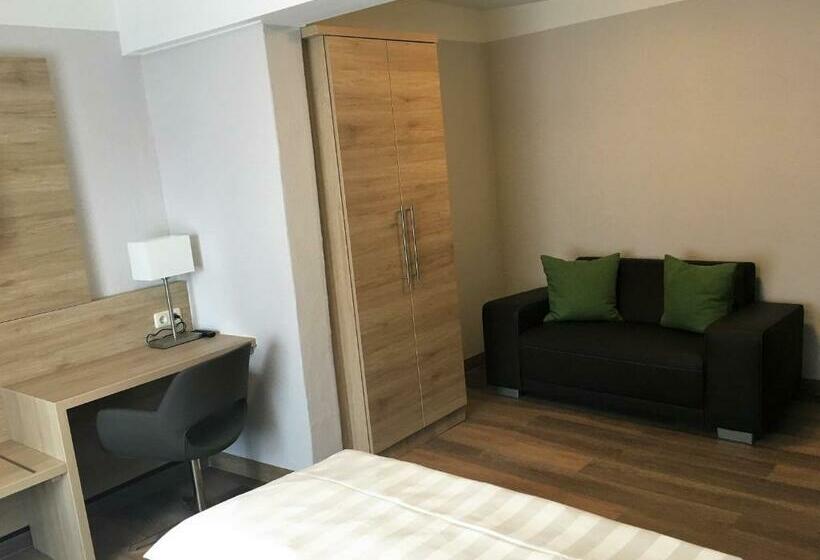 اتاق لوکس, Eberl Hotel Pension München   Feldmoching