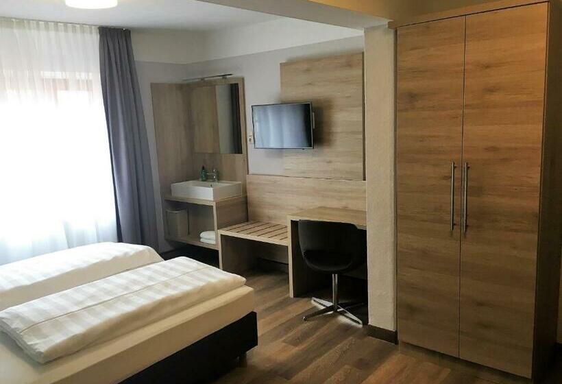 اتاق لوکس, Eberl Hotel Pension München   Feldmoching