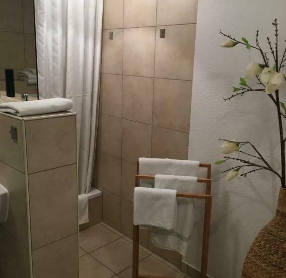 اتاق لوکس, Eberl Hotel Pension München   Feldmoching