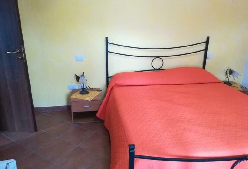 Четырехместный Номер Стандарт, Borgo Degli Amici