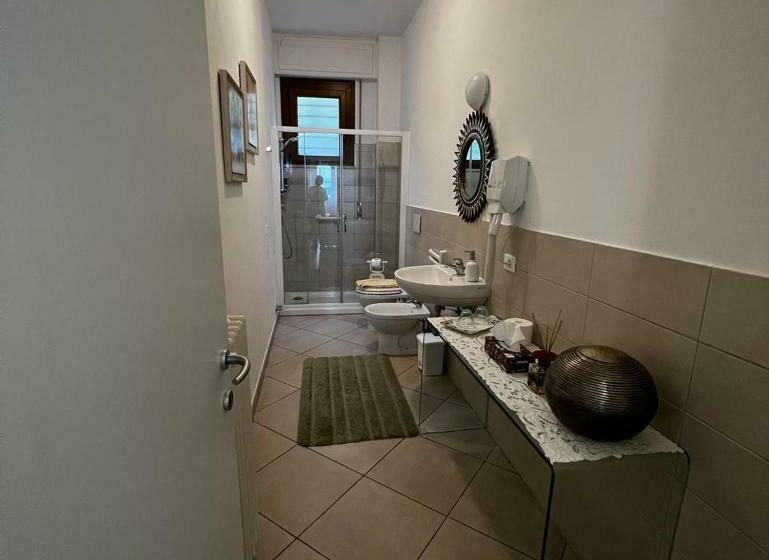 اتاق استاندارد با چشم‌انداز دریا, B&b Camera Bellavista