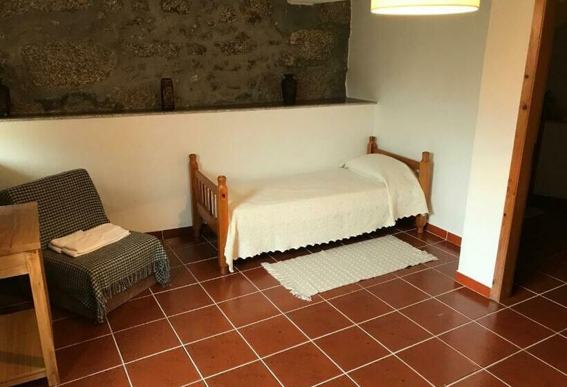 Дом 1 Спальня, Casa Do Outeirinho