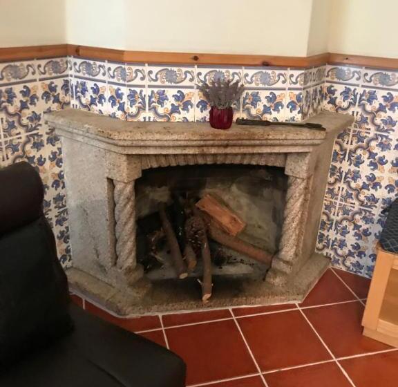 Дом 1 Спальня, Casa Do Outeirinho