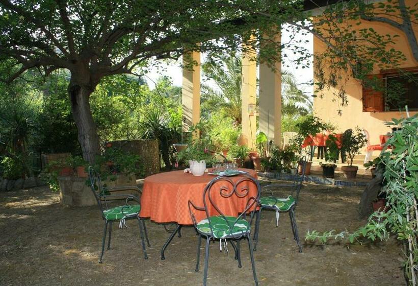 اتاق لوکس, B&b Villa Calagioli