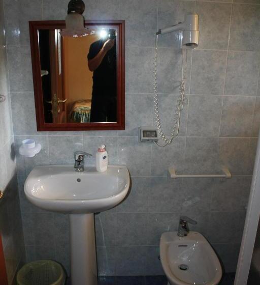 اتاق لوکس, B&b Villa Calagioli
