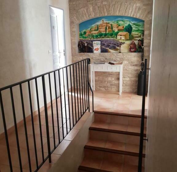 سوییت, Mas Clement   Chambre Et Table D Hôtes