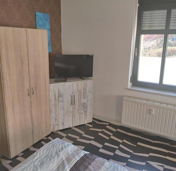 Номер Стандарт Совместная Ванная, Hostel Schützenbrücke