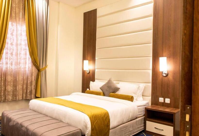 패밀리 스위트, The Palace Hotel Suites   Al Badea