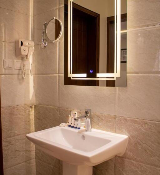 패밀리 스위트, The Palace Hotel Suites   Al Badea