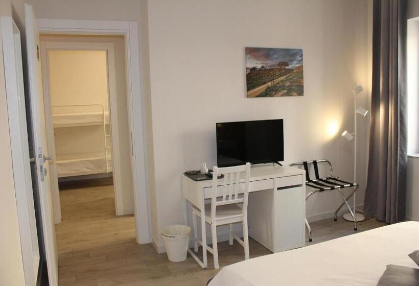Четырехместный Номер Стандарт, Esseneto Rooms