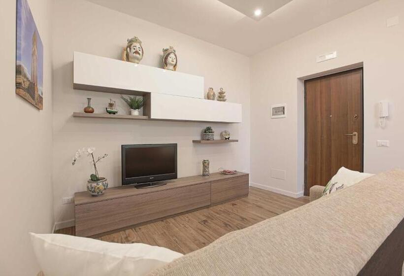 Апартаменты 1 Спальня Вид на Море, Esseneto Rooms