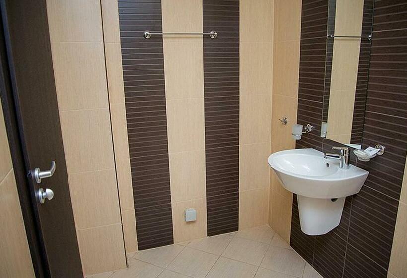 Standard Room with Balcony, семеен хотел естило