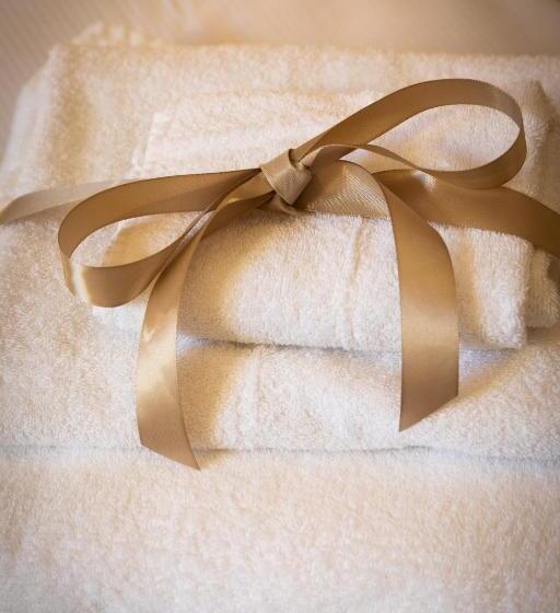اتاق کلاسیک سه تخته, Divisi Suites & Spa