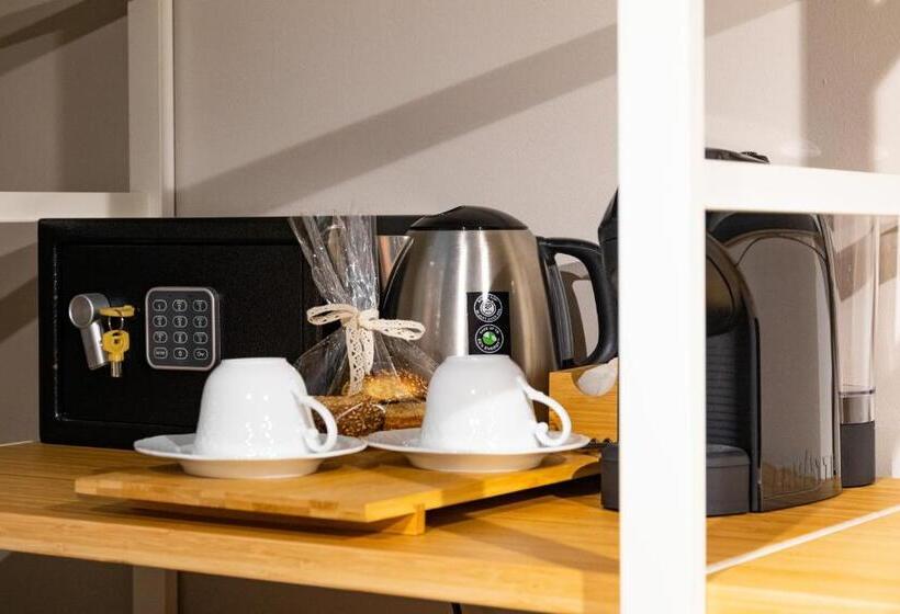 اتاق لوکس چهار تخته, Divisi Suites & Spa