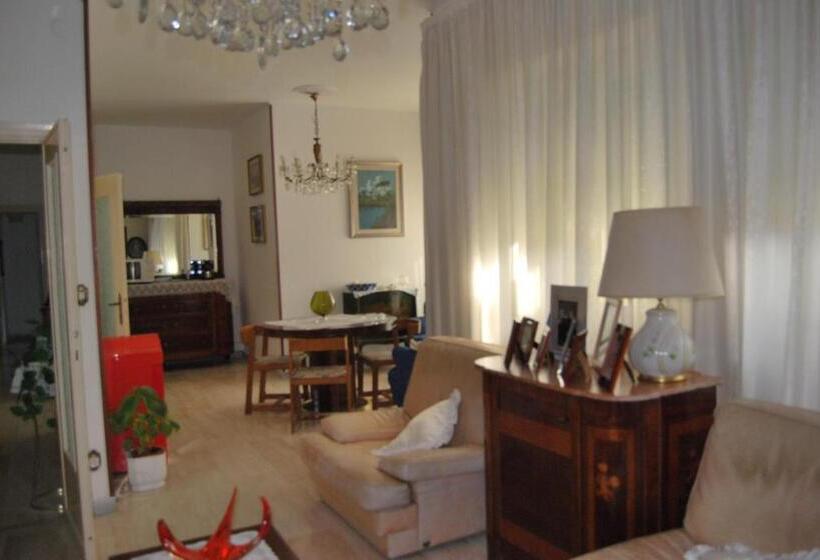 اتاق استاندارد با بالکن, A Casa Di Lidia B&b Gaeta