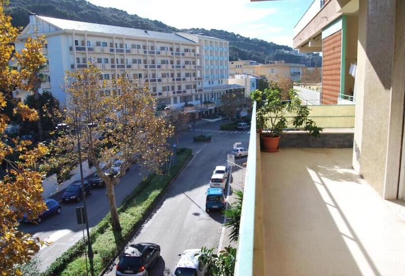 اتاق استاندارد با بالکن, A Casa Di Lidia B&b Gaeta