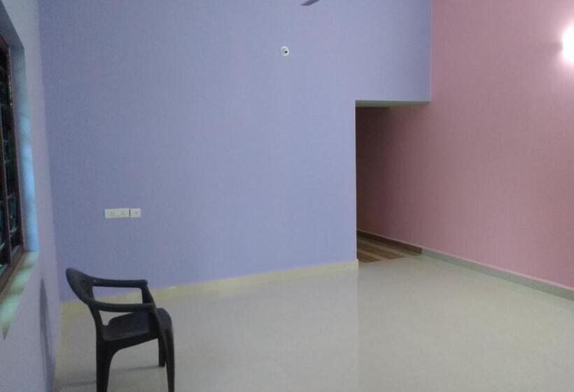 Апартаменты 1 Спальня, The Purple House