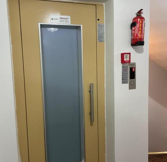 سوییت خانوادگی, Miss City Hotel Taksim