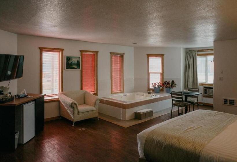 キングサイズベッドのデラックススイート, Golden Village Lodge