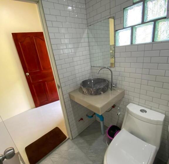 استودیو استاندارد با چشم‌انداز, Budchui Guesthouse