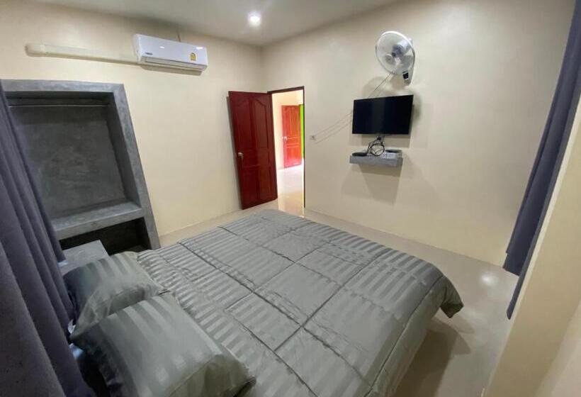 استودیو استاندارد با چشم‌انداز, Budchui Guesthouse