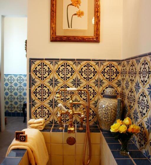 اتاق لوکس با تخت بزرگ, Casa Misha