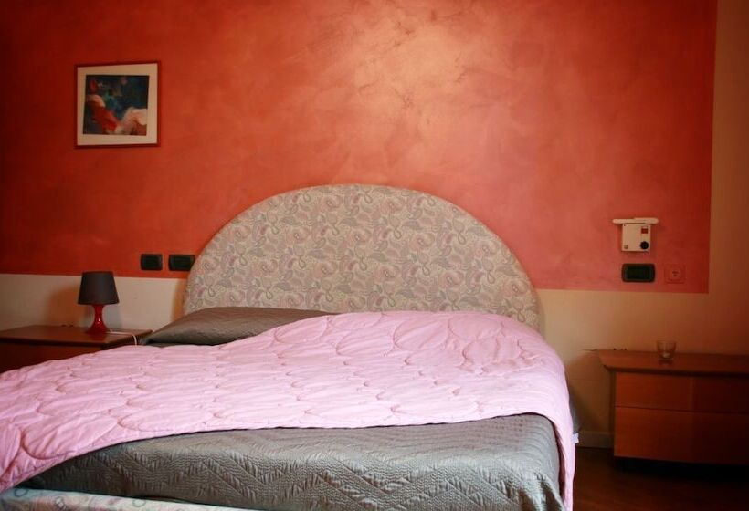 Standardrum, A Casa Di Manu