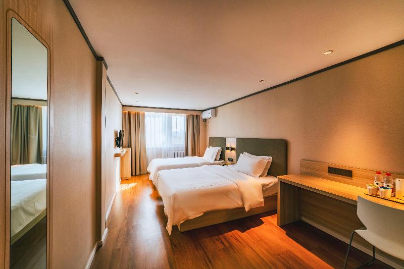 Номер Стандарт, Hanting  Qingdao Shandong Road