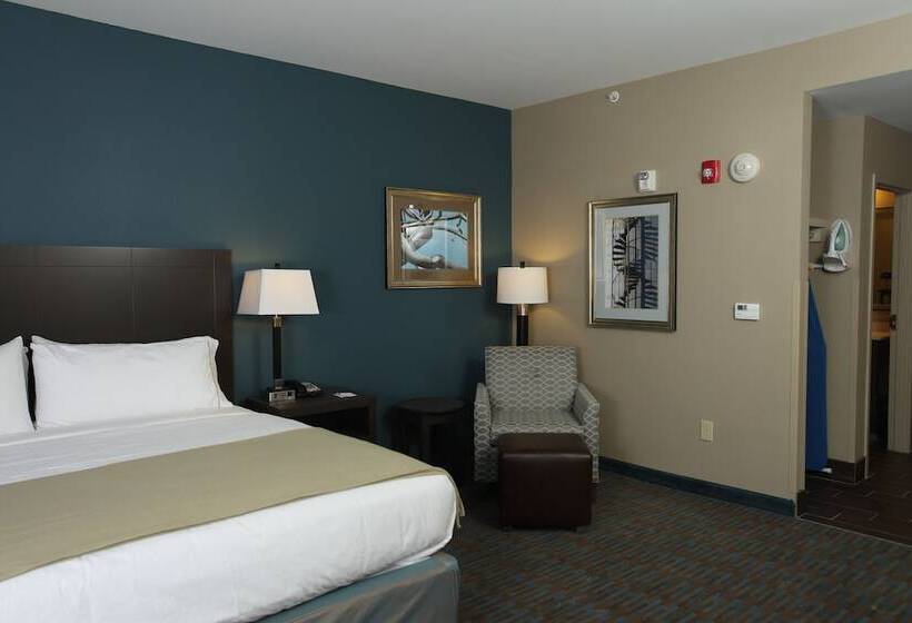 Люкс Адаптированный для Инвалидов, Holiday Inn Express Hotel & Suites Goldsboro   Base Area, An Ihg