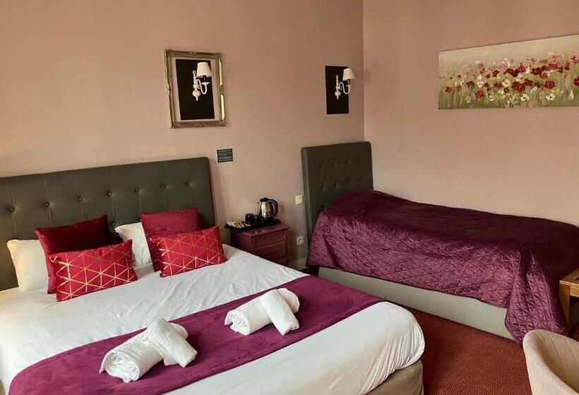 Трехместный Номер Superior, Hôtel De La Côte Fleurie