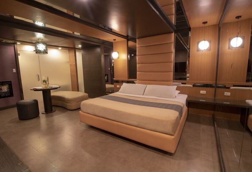스위트, Victoria Court San Fernando   Pampanga