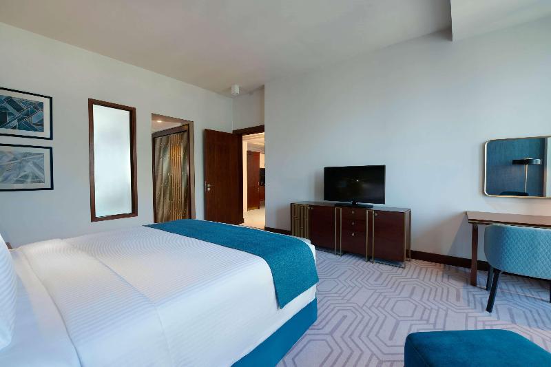 1 Bedroom Apartment City View, Wyndham Grand Doha West Bay Beach
