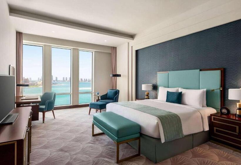 اتاق لوکس با تخت بزرگ, Wyndham Grand Doha West Bay Beach
