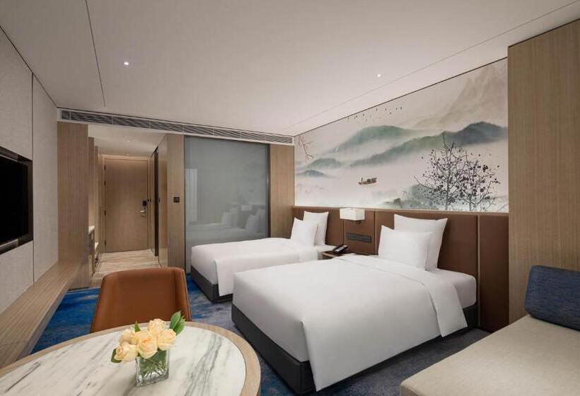 Семейный номер Делюкс с кроватью размера king size, Pullman Huai An 淮安铂尔曼酒店