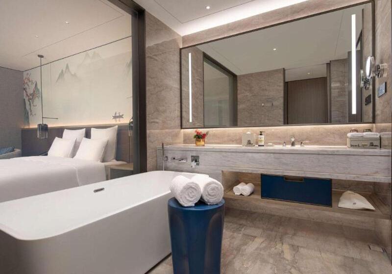 Номер Executive Кровать Кинг, Pullman Huai An 淮安铂尔曼酒店