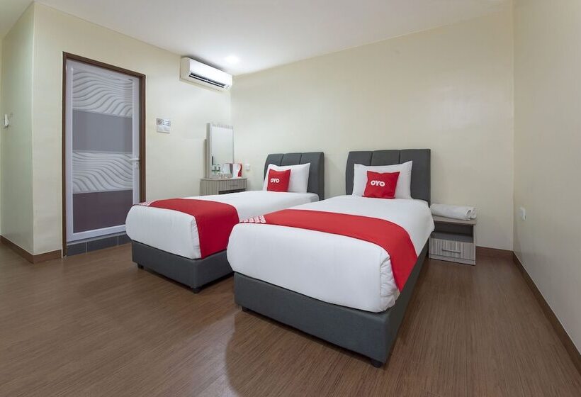 Camera Standard, Oyo 90380 Hotel Jasin