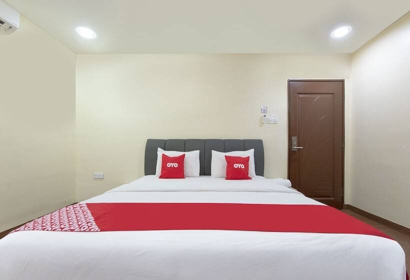Camera Deluxe, Oyo 90380 Hotel Jasin