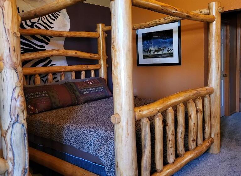 اتاق لوکس چهار تخته, Buffalopeaks Lodge