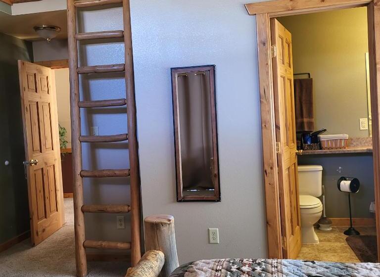 اتاق استاندارد با تراس, Buffalopeaks Lodge