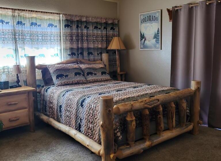 اتاق استاندارد با تراس, Buffalopeaks Lodge